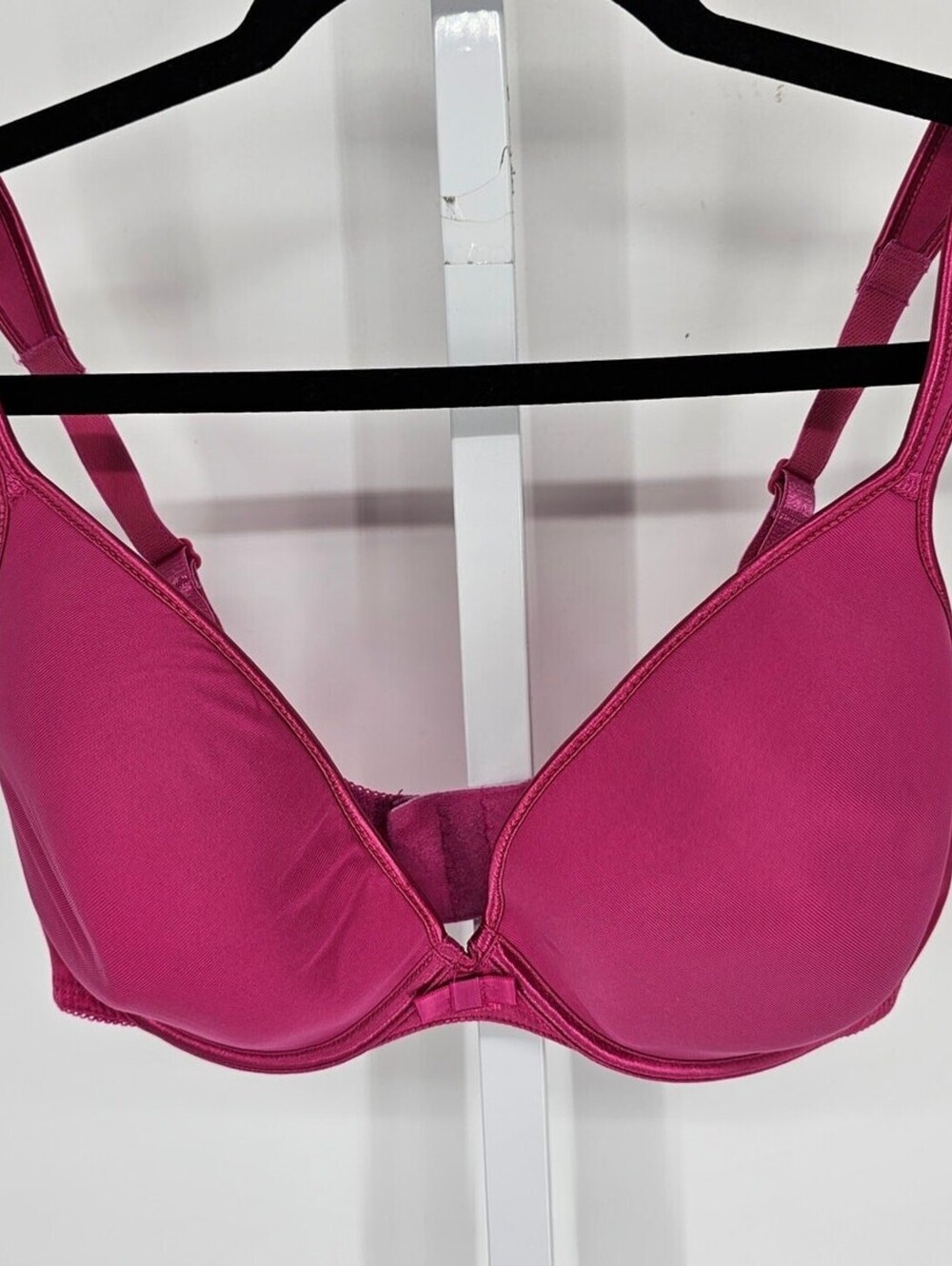 Vintage 1990s Playtex Womens Sz 38D T Shirt Bra Lightly Padded Dark Pink